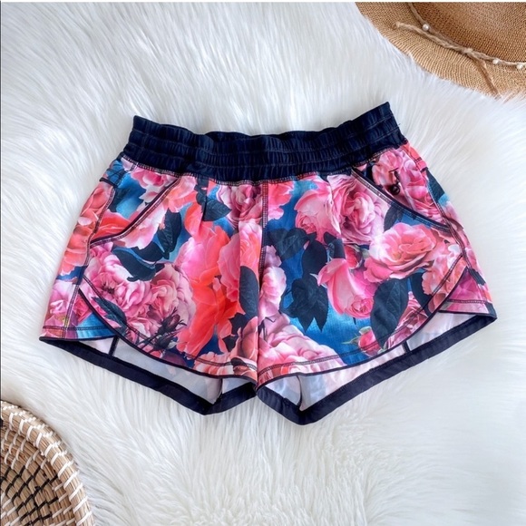 Lululemon Free Reign Short Secret Garden 4-way Stretch Pink Rose Floral 4 - Picture 5 of 16